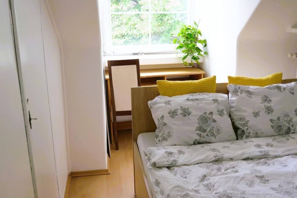 Apartament W Kamienicy Na Starym Miescie Warschau Buitenkant foto